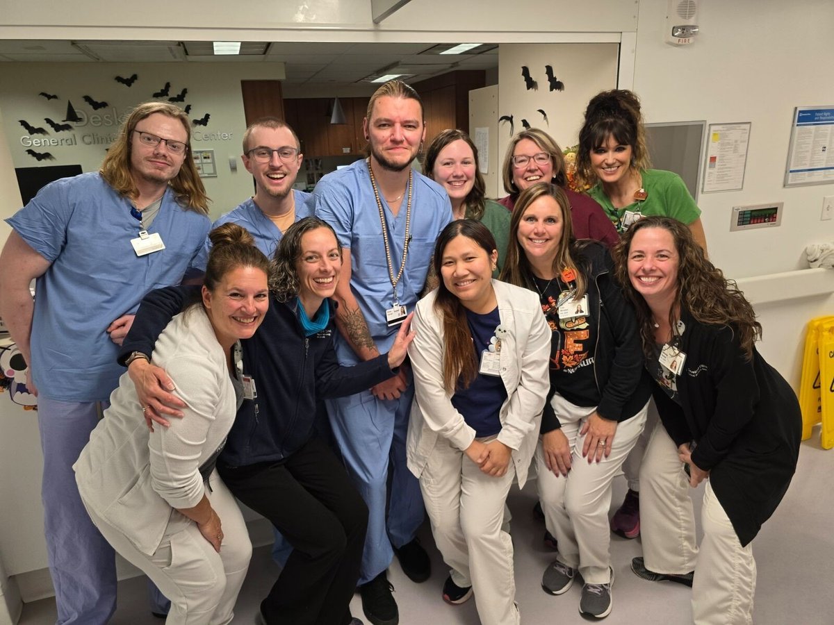 (front) Dawn Comerford; Teresa Markle; Papimpa Amantea; Lisa Minotas; Melanie Ramos; (back) Chris Rinard; Ben Capella; Brian Ferrari; Natalie Grenier; Kate Williston; Jenny Rossette